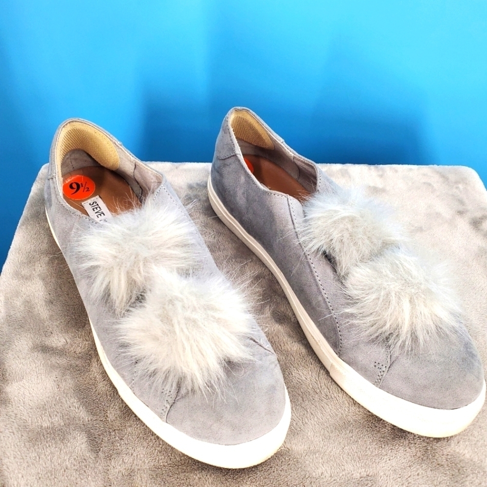 Steve Madden grey suede sneakers with pompoms 9.5